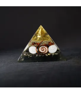 Pyrite Laxmi Yantra Orgonite Pyramid (3x3)